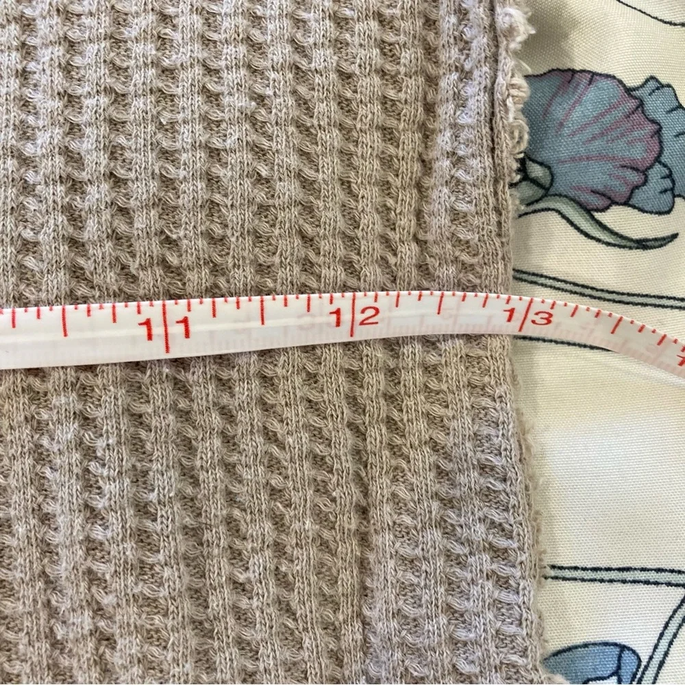 Free People We the Free small thermal thumbhole top - Picture 12 of 13